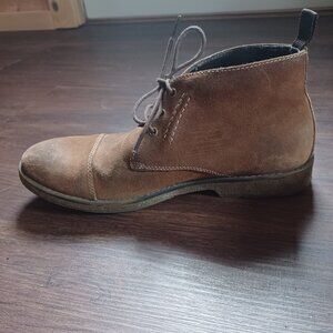 Clarks Men’s Hinman Mid Chukka Boots – Brown Suede – Size 9